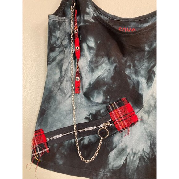 Soye Tie Dye Tank Top Size Medium Red Plaid Chain Accents Grunge Goth Punk Emo - Picture 6 of 16